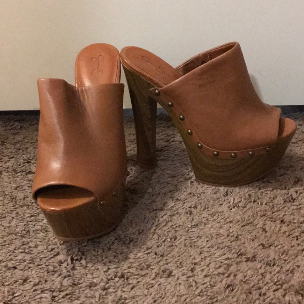 Jessica Simpson heels